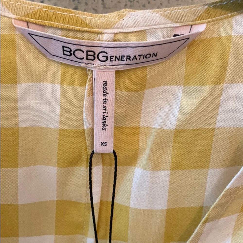BUY 2 GET 2 FREE! BCBG Gingham Yellow Top - Picture 5 of 6